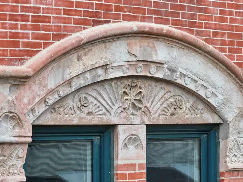 Historic detail · 1105 Harney Street