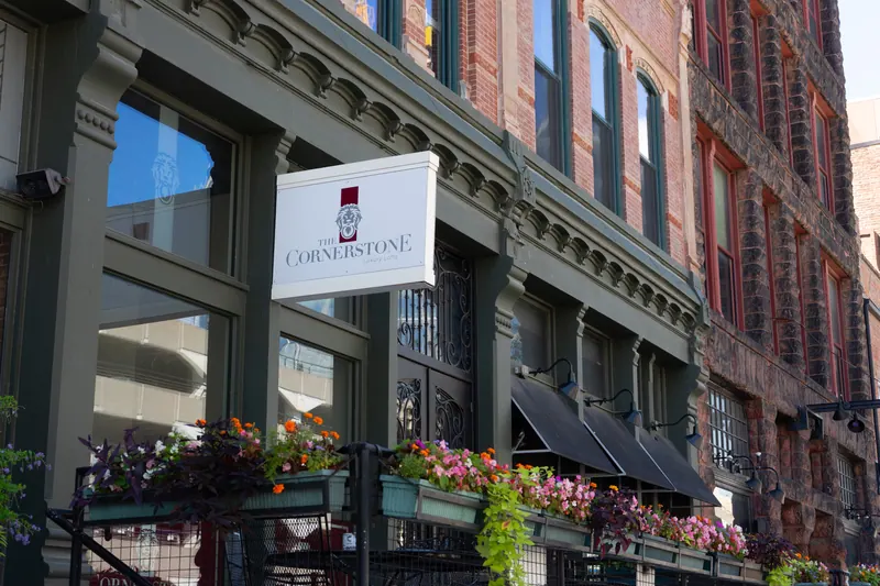 Historic detail · 1105 Harney Street