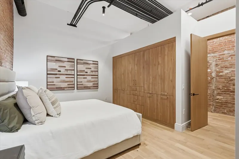 Model Unit 209 · Mid-Century Modern finish